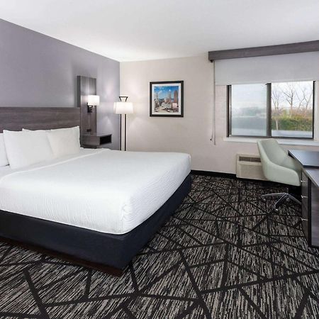 La Quinta Inn By Wyndham Cleveland אינדפנדנס מראה חיצוני תמונה