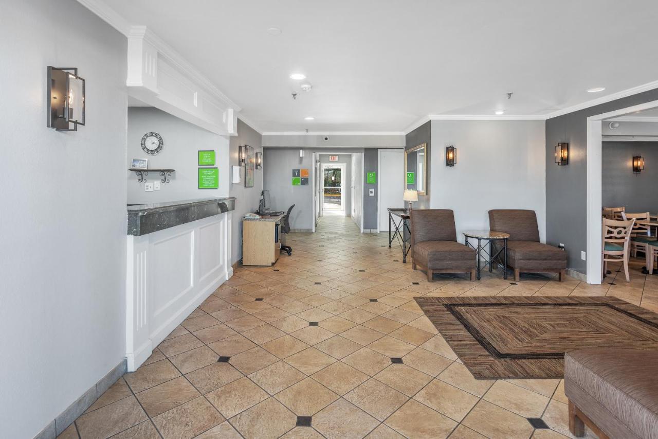 La Quinta Inn By Wyndham Cleveland אינדפנדנס מראה חיצוני תמונה