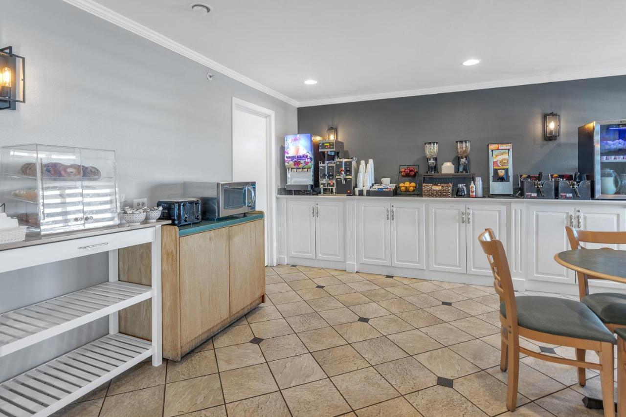 La Quinta Inn By Wyndham Cleveland אינדפנדנס מראה חיצוני תמונה