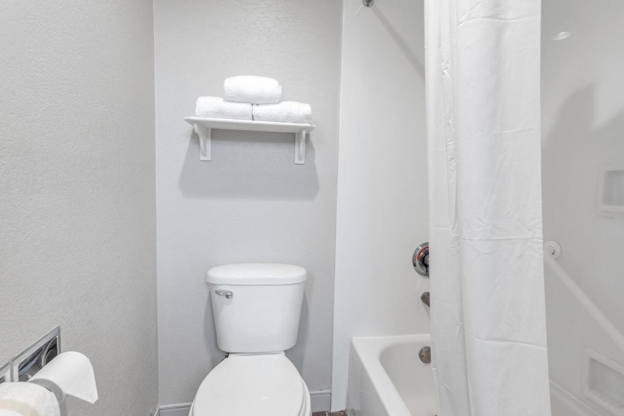 La Quinta Inn By Wyndham Cleveland אינדפנדנס מראה חיצוני תמונה