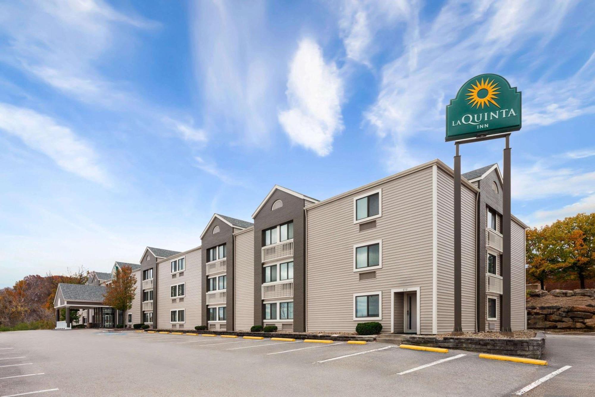 La Quinta Inn By Wyndham Cleveland אינדפנדנס מראה חיצוני תמונה
